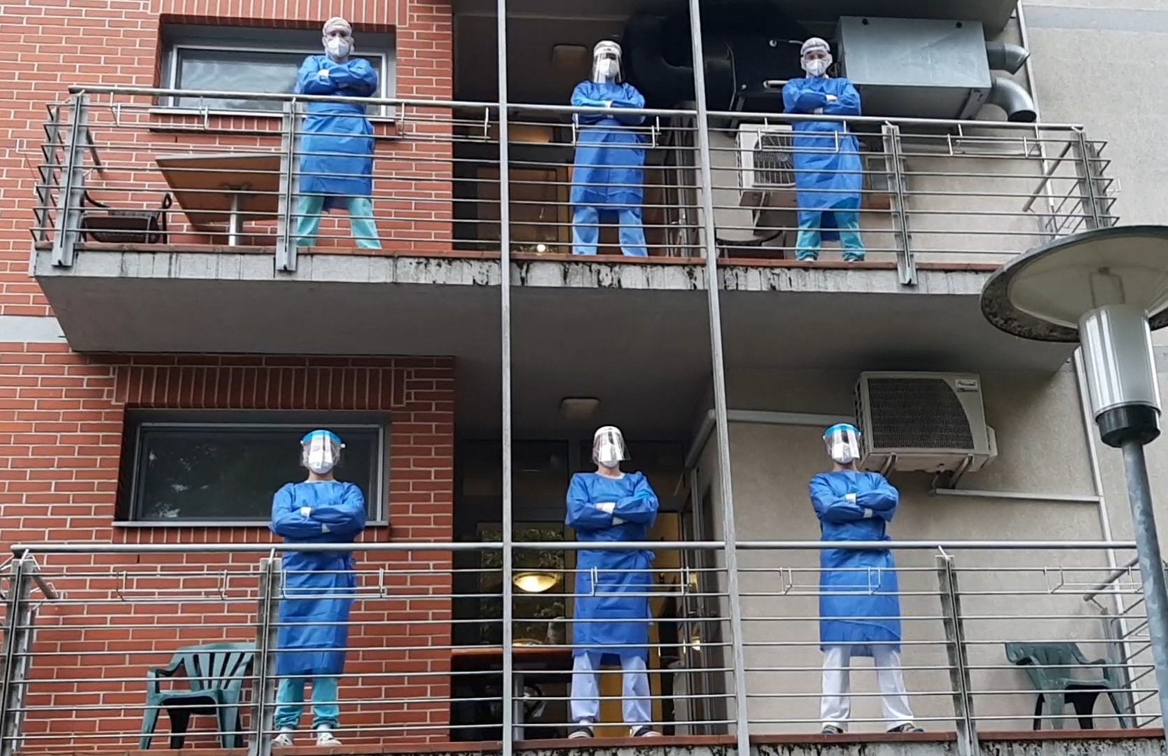 Študenti v DSO (vir: ZŠMS)