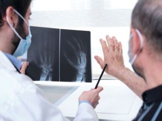 Dan revmatologije: Sklepi, imunost in skrivnostne bolezni - spoznaj revmatologijo