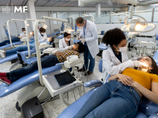 Postanite pacient pri študentih dentalne medicine UL MF