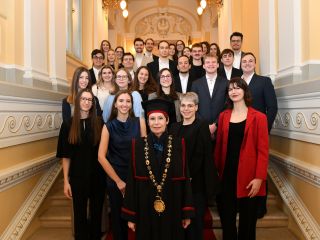 Podelitev diplom 35 diplomantom medicine in 17 diplomantom dentalne medicine