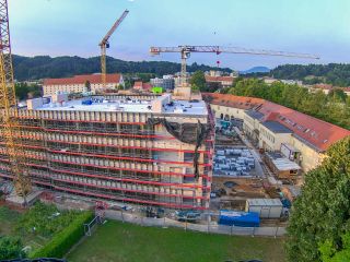 Construction of the Vrazov trg Campus is in its final stages: next year, the first students and researchers will move into the new facilities of the University of Ljubljana&rsquo;s Faculty of Medicine